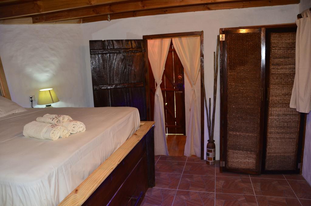 Bed and Breakfast Kaz Ladouceur Insel Insel La Digue Exterior foto