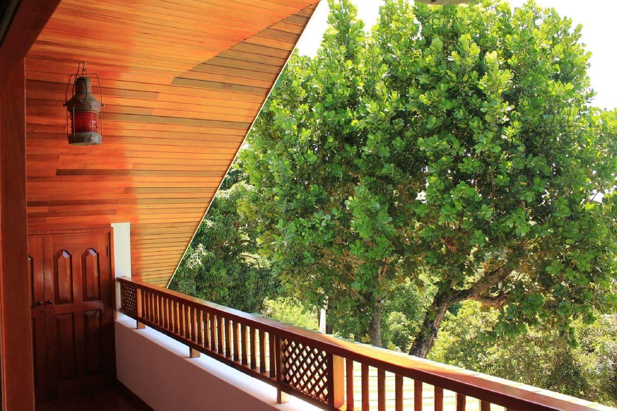 Bed and Breakfast Kaz Ladouceur Insel Insel La Digue Exterior foto