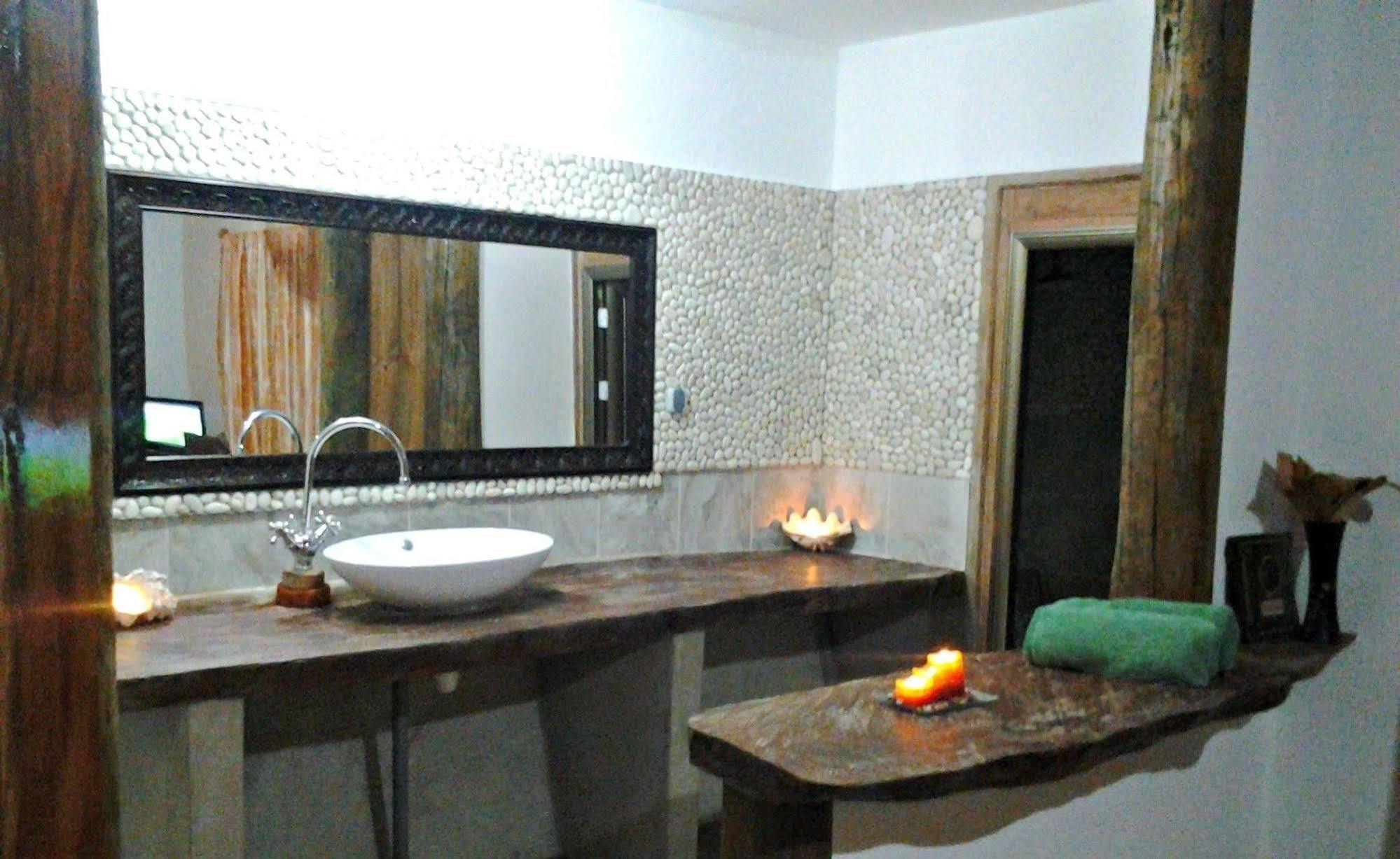 Bed and Breakfast Kaz Ladouceur Insel Insel La Digue Exterior foto